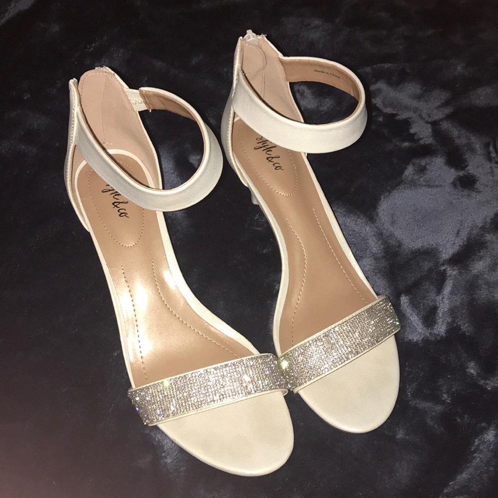 NWT Bling Heels